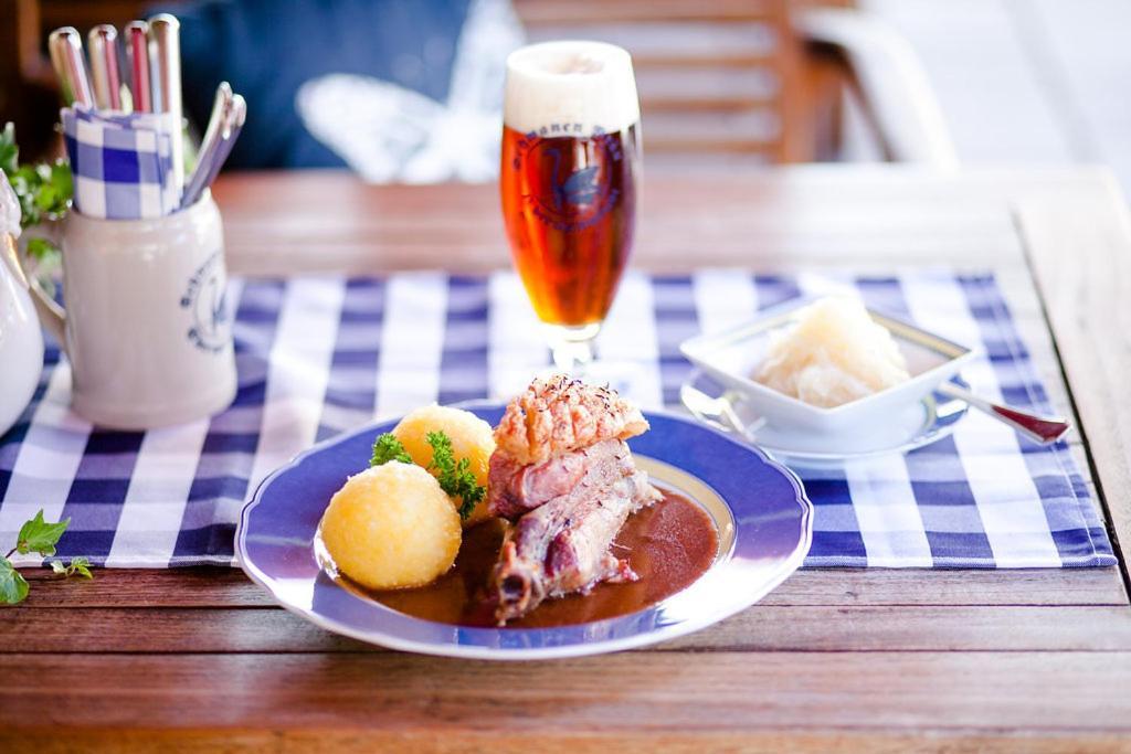 Hotel Brauereigasthof Schwanenbraeu Ebermannstadt Ngoại thất bức ảnh