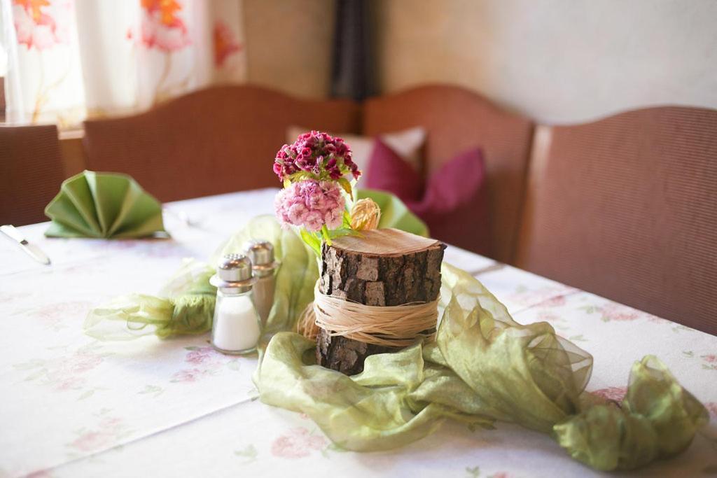 Hotel Brauereigasthof Schwanenbraeu Ebermannstadt Ngoại thất bức ảnh